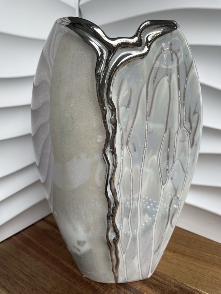 Royal Porcelain Vase 1