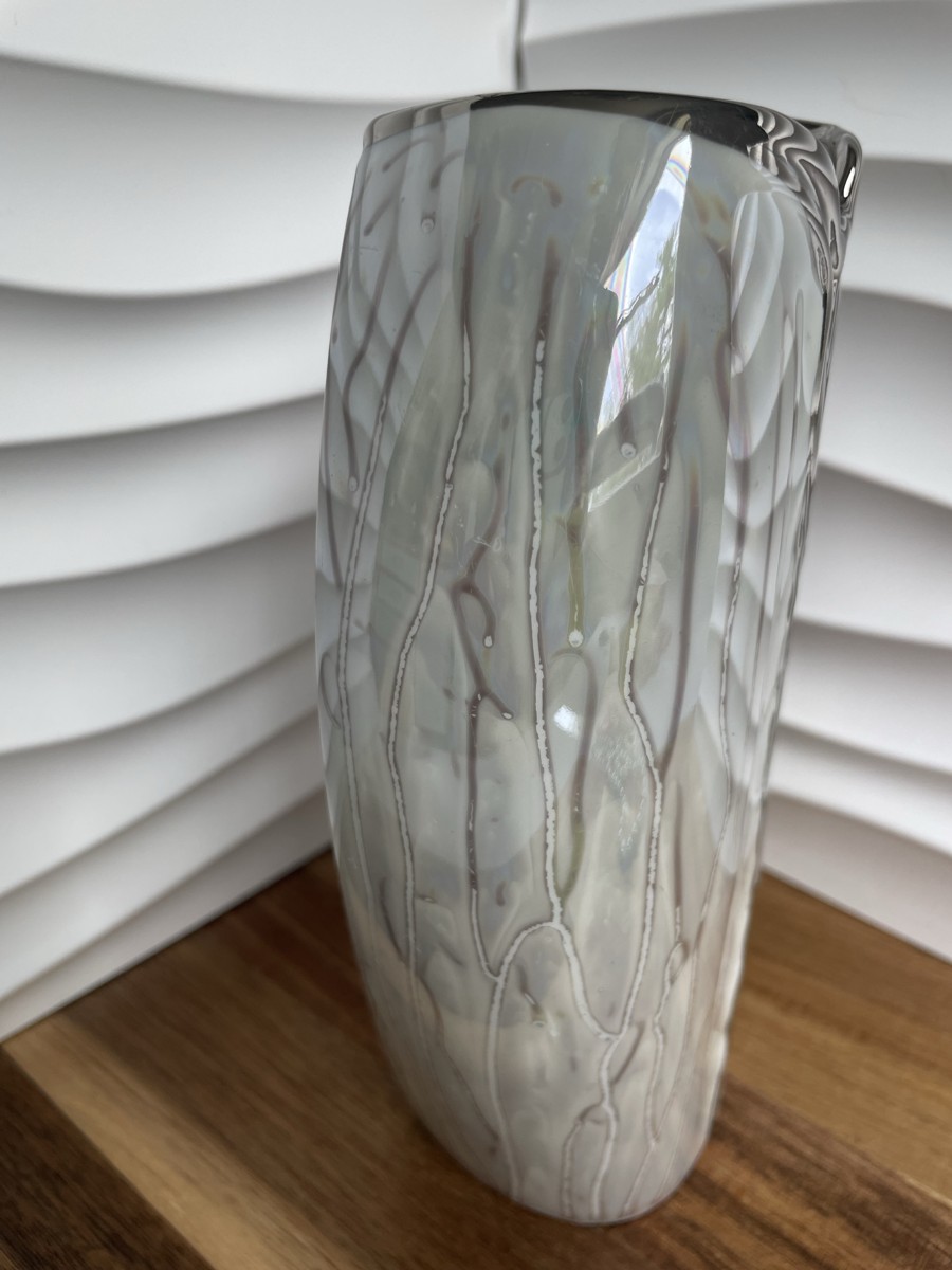 Royal Porcelain Vase 4